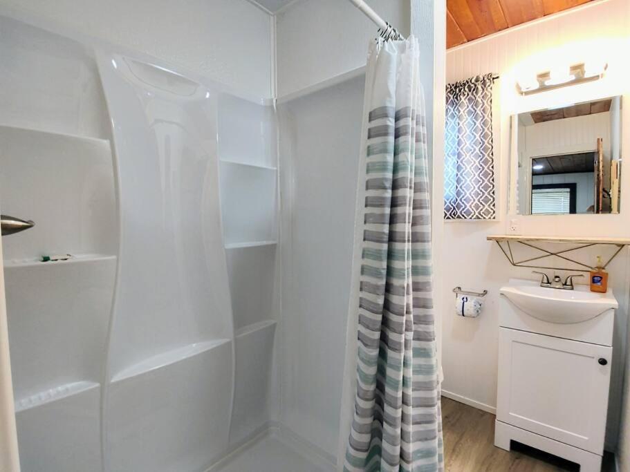 #09 - Large Lakeview One Bedroom- Pet Friendly Хот-Спрингс Экстерьер фото